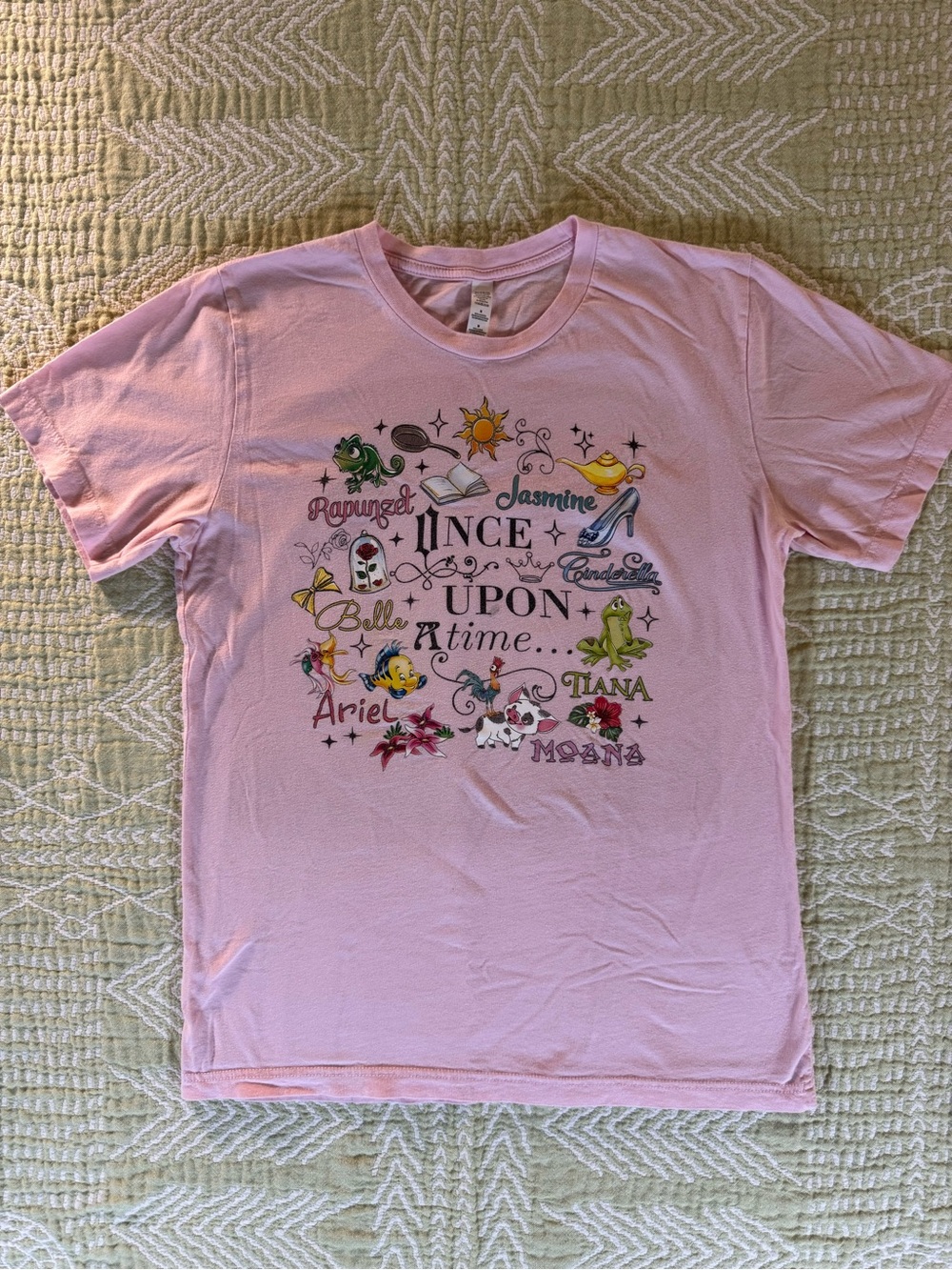 GUC mens sz Med Pink Disney Princess 'Once Upon a Time' Tshirt